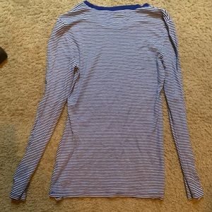 Like New Old Navy Long Sleeves Blue and white striped shirt.